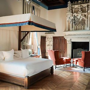 Queen Suite